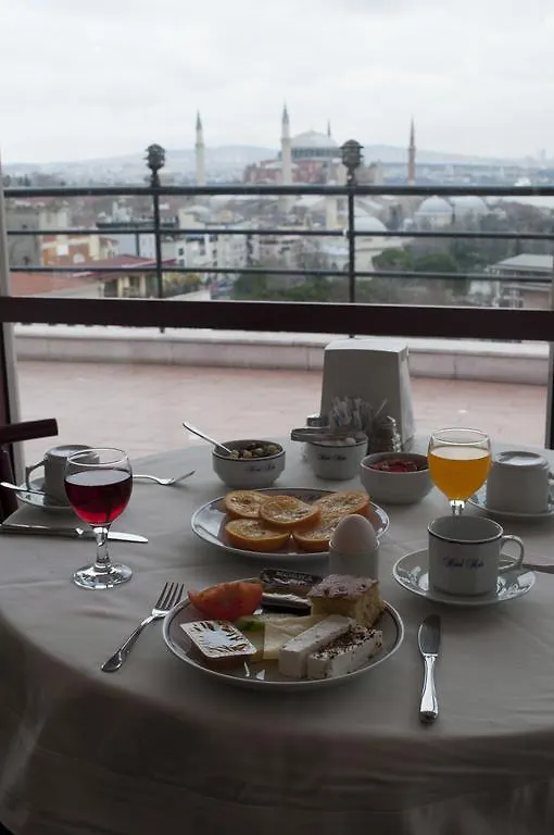 Hali Hotel Istanboel 3*,